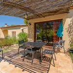 De Camp Cheri Villa